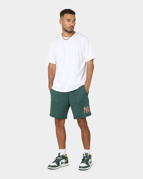 Majestic Athletic New York Yankees Champlain Shorts Dark Cinder