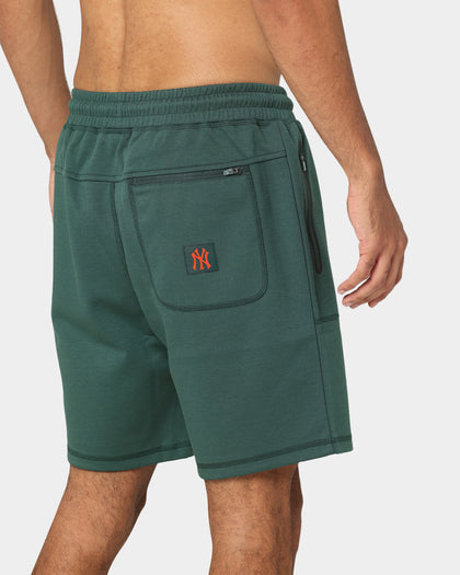 Majestic Athletic New York Yankees Champlain Shorts Dark Cinder