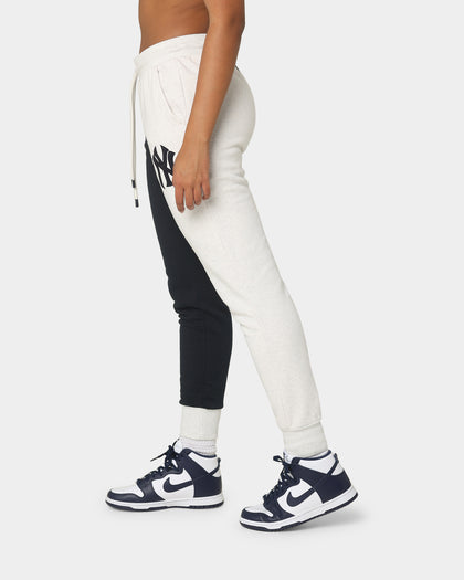 Majestic Athletic Women's New York Yankees Madi Duo Track Pants White Marle/Black