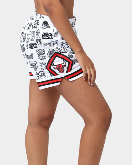 Mitchell & Ness Women's Chicago Bulls Doodle Shorts Black/White