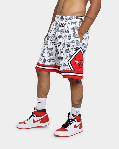 Mitchell & Ness Chicago Bulls 1997 Shorts White