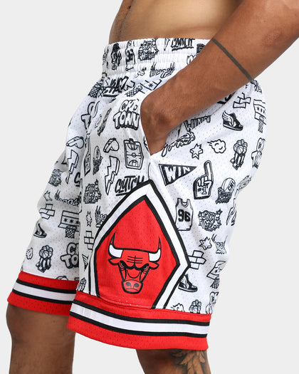 Mitchell & Ness Chicago Bulls 1997 Shorts White