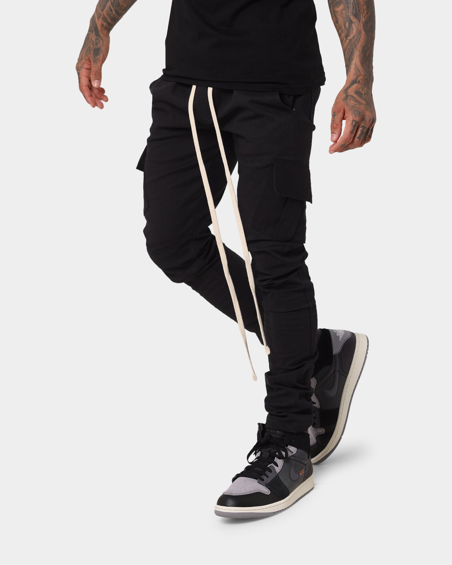 MNML Cargo Drawcord II Pants Black | Culture Kings US