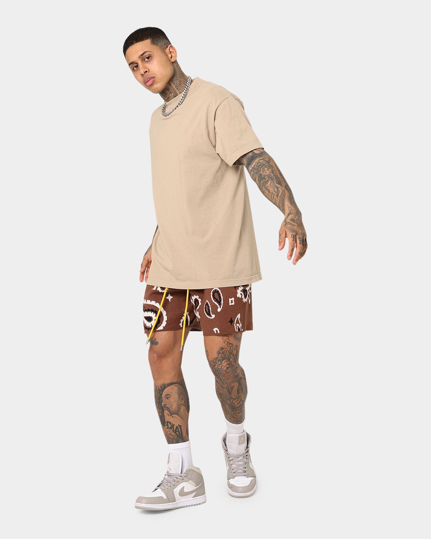 MNML Paisley Knit Shorts Brown | Culture Kings US