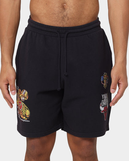 Mitchell & Ness Chicago Bulls 5 Times Champs Fleece Shorts Faded Black