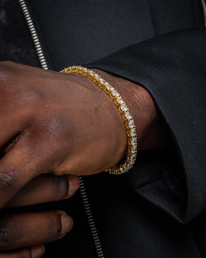 Saint Morta Round Cut 9" Tennis Bracelet Gold Plated