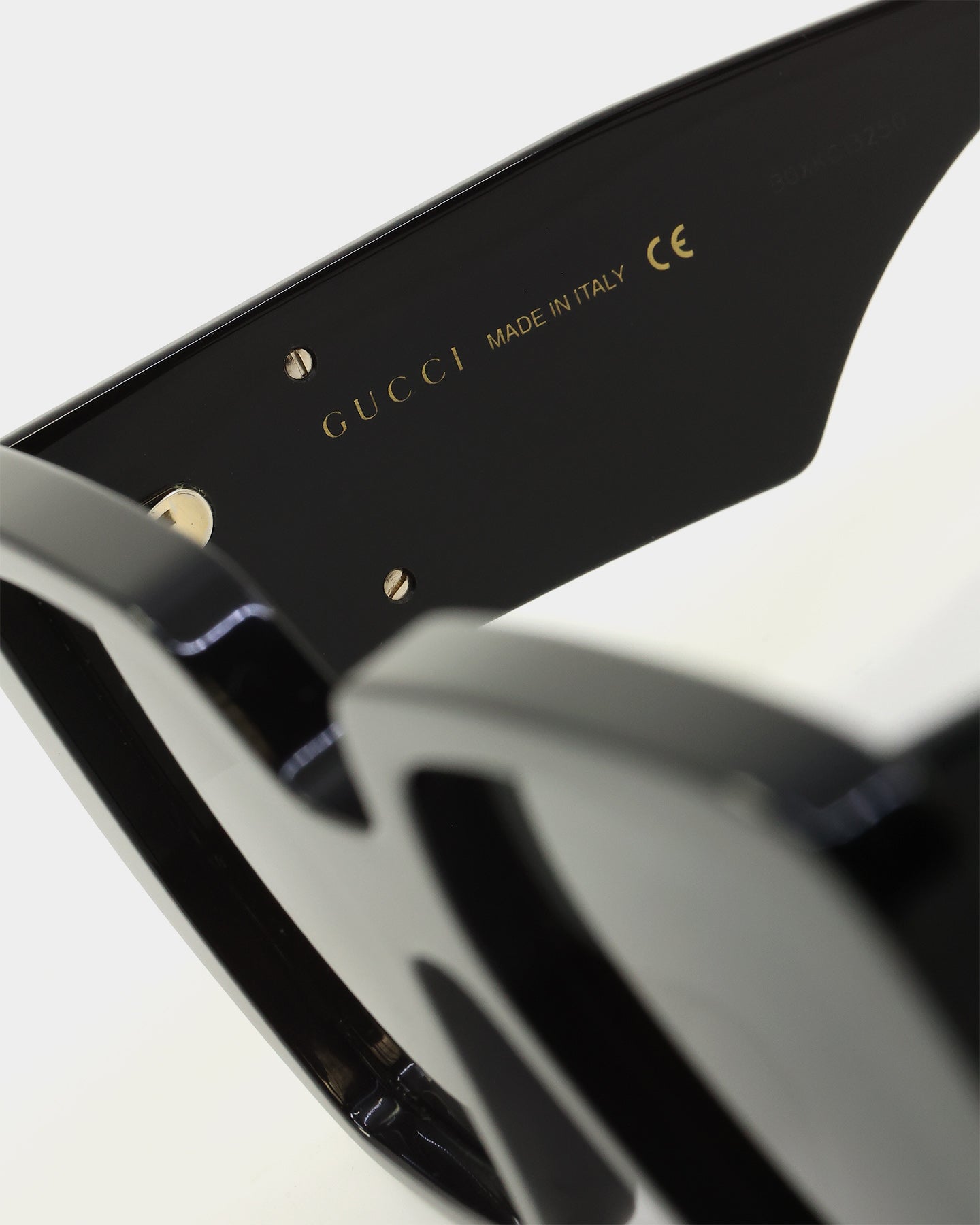 3*9様 GUCCI Gucci Sunglasses GG0956S 003 Black Gold Grey Square Woman