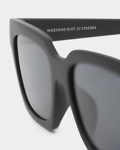Le Specs Weekend Riot Matte Black