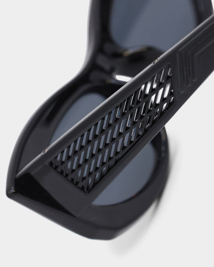 Indescratchables Flow 02 Sunglasses Black