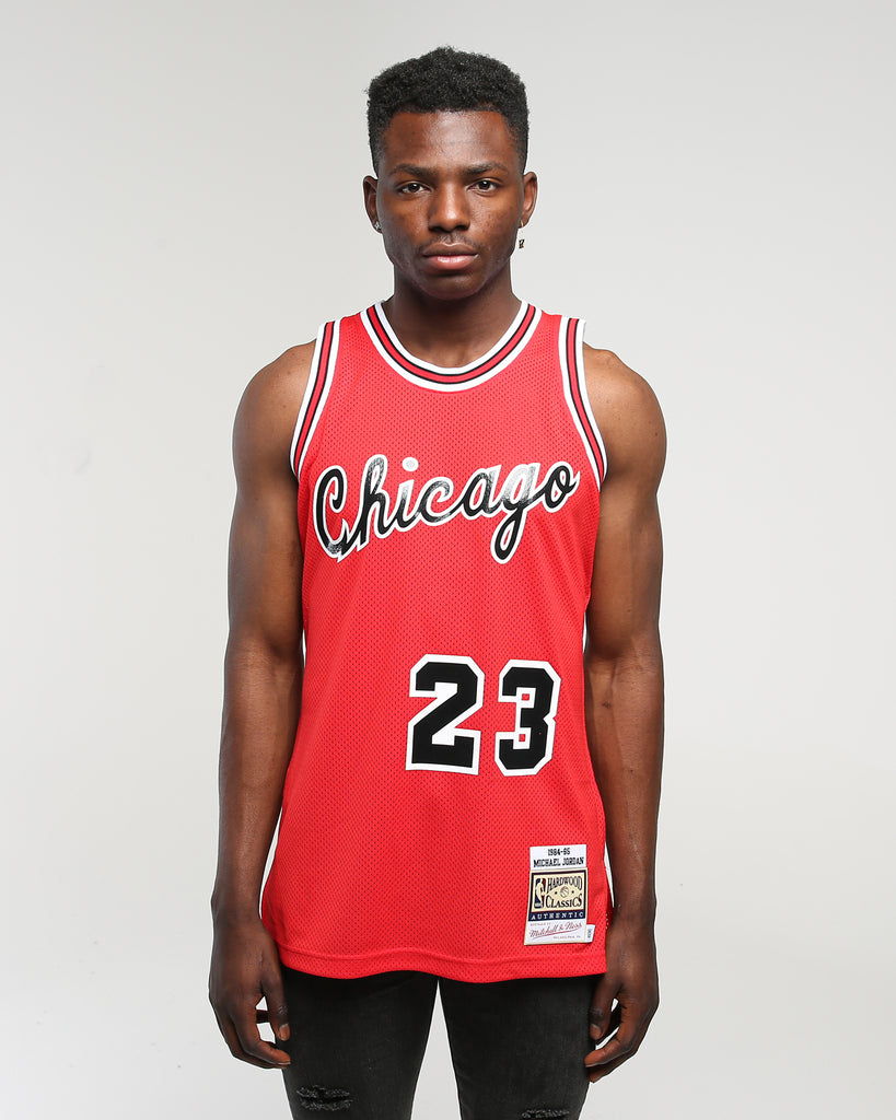 Nike Men's Chicago Bulls Michael Jordan #23 Authentic Basketball