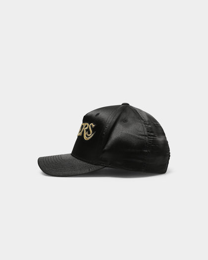 Mitchell & Ness Los Angeles Lakers Gold Toile Satin Snapback Black