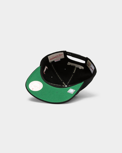 Mitchell & Ness Men's Chicago Bulls Classic 7 5 Panel Snapback Black/OTC