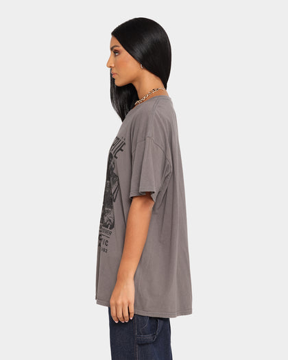 Motley Crue Men's Santa Monica Vintage T-Shirt Charcoal Wash