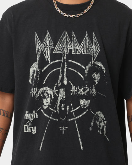 Def Leppard High N Dry T-Shirt Black Wash