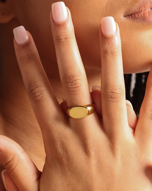 Raising Hell Women's Signet Ring Gold