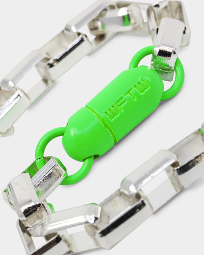 Wild for the Weekend Capsule Chain Bracelet Silver