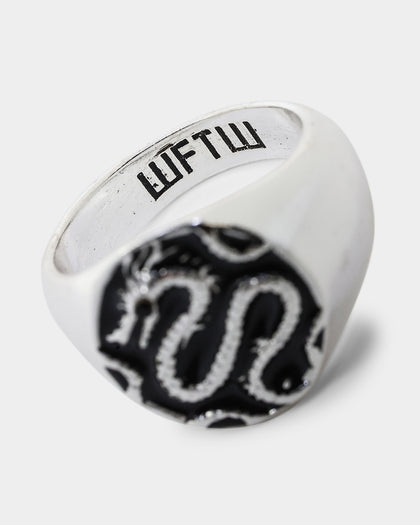 Wild for the Weekend Serpentine Dragon Signet Ring Silver