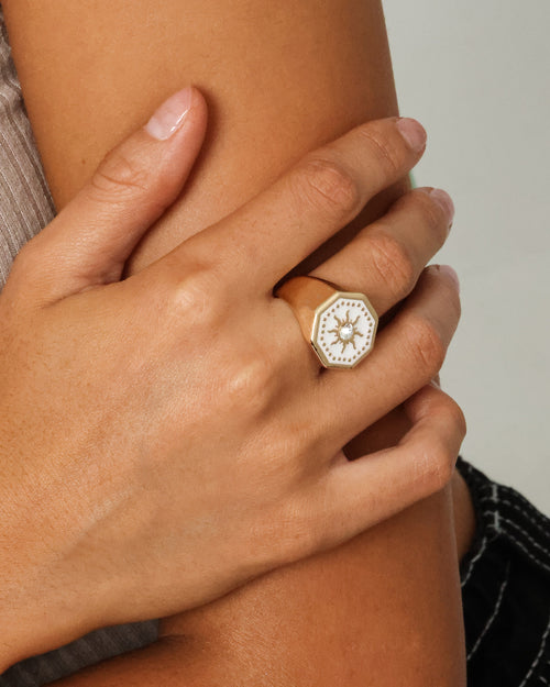 Wild For The Weekend Octagon Sun Signet Ring (Medium) Gold