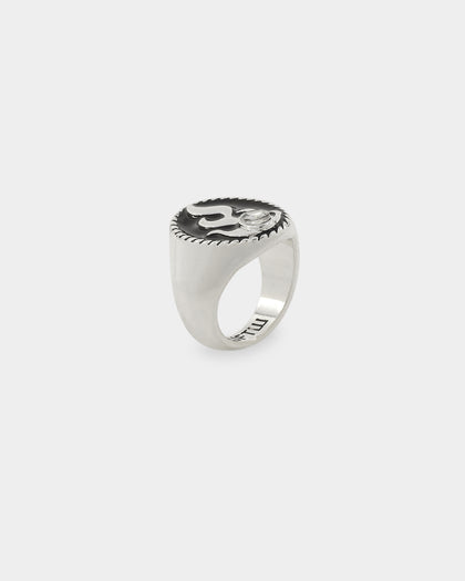 Wild For The Weekend Flame Signet Ring (Medium) Silver