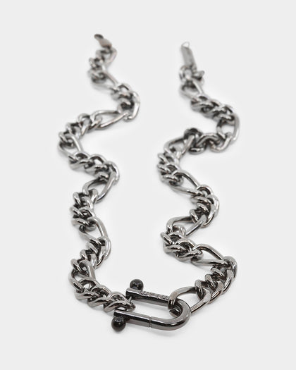 Wild For The Weekend Pearl Clasp Necklace Gunmetal
