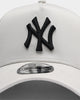 New Era New York Yankees 9FORTY A-Frame Snapback Stone