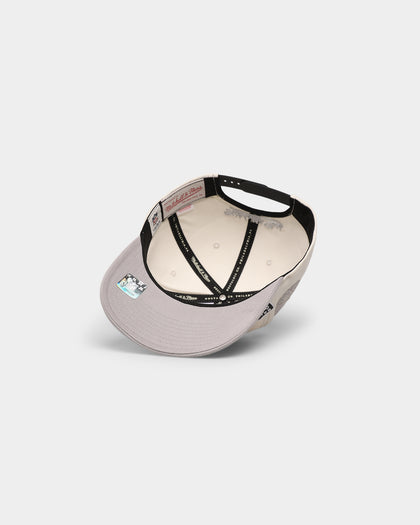 Mitchell & Ness Los Angeles Raiders  'Shadow Designs' Pro Crown Snapback Vintage White