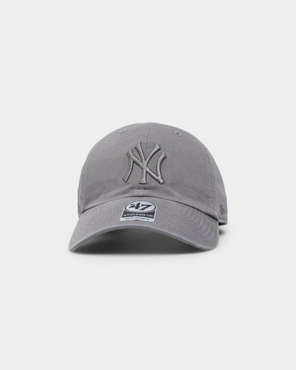 47 Brand New York Yankees 'Moon Rock Grey' Clean Up Strapback Dark Grey