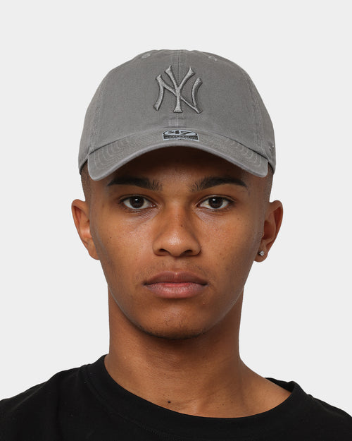 47 Brand New York Yankees 'Moon Rock Grey' Clean Up Strapback Dark Grey