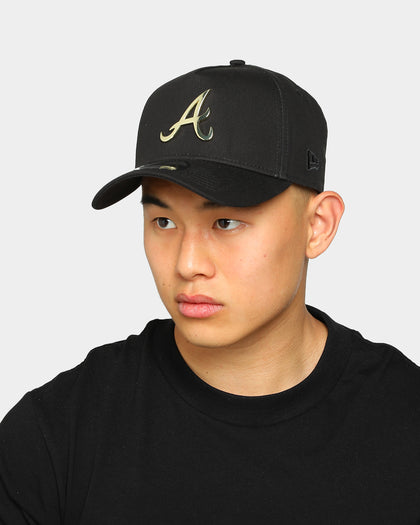 New Era Atlanta Braves 9FORTY A-Frame Metal Badge Snapback Black/Gold Metal