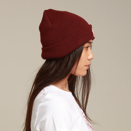 New Era Women's New York Yankees 6Dart Cuff Knit Maroon