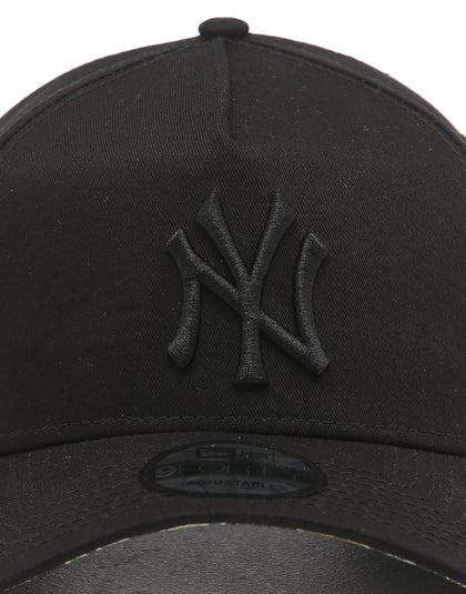 New Era New York Yankees 9FORTY A-Frame Tiger UV Snapback Black/Camo