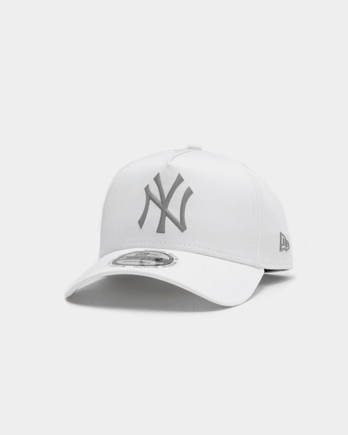 New Era New York Yankees 'Reflective Logo' 9FORTY A-Frame Snapback White/3M