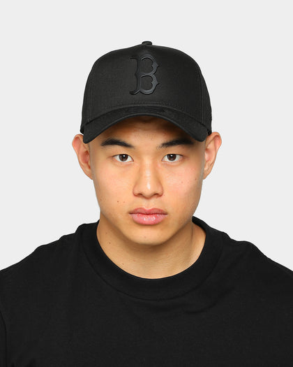 New Era Boston Red Sox 'Metal Badge' 9FORTY A-Frame Snapback Black/Black