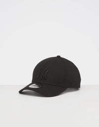 NEW ERA NEW YORK YANKEES 9FORTY SNAPBACK BLACK/BLACK