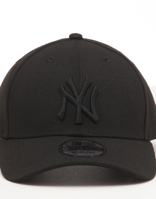 NEW ERA NEW YORK YANKEES 9FORTY SNAPBACK BLACK/BLACK