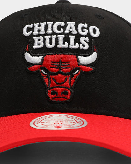 Mitchell & Ness Chicago Bulls Chin It Pro Crown Snapback Black