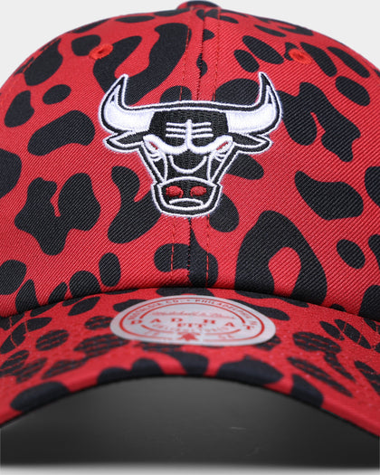 Mitchell & Ness Chicago Bulls HWC Wildstyle Dad Strapback Red