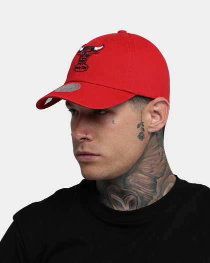 Mitchell & Ness Chicago Bulls Vintage Thread Dat Hat Strapback Red