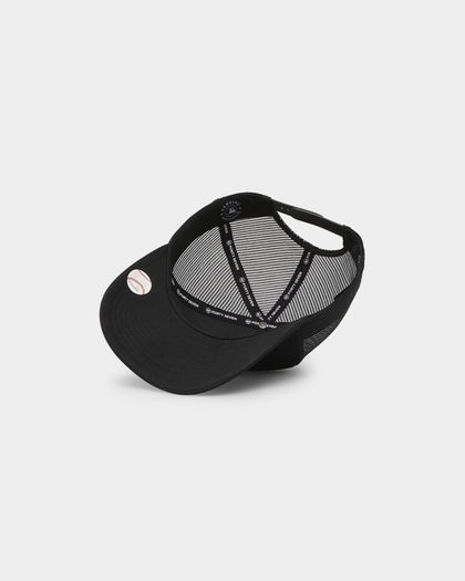 47 Brand New York Yankees Heysen Mesh MVP DT Snapback Black