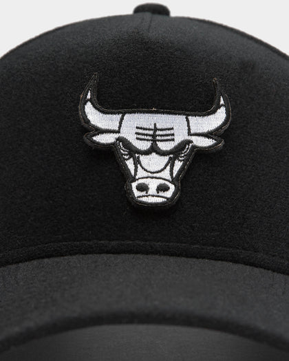 Men's New Era Chicago Bulls Interchangeable Patch 9FORTY A-Frame Snapback Black