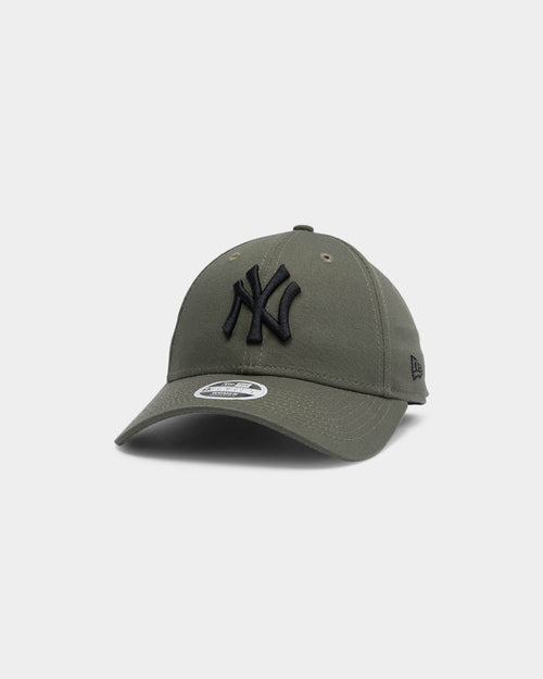 New Era Women's New York Yankees 9FORTY Strapback Olive/Black