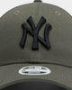 New Era Women's New York Yankees 9FORTY Strapback Olive/Black