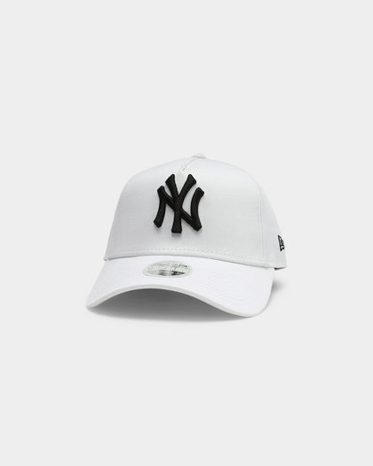 New Era Women's New York Yankees 9FORTY A-Frame Snapback White/Black
