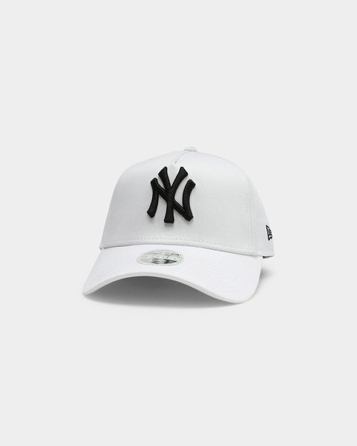 New Era Women's New York Yankees 9FORTY A-Frame Snapback White/Black