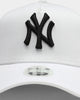 New Era Women's New York Yankees 9FORTY A-Frame Snapback White/Black