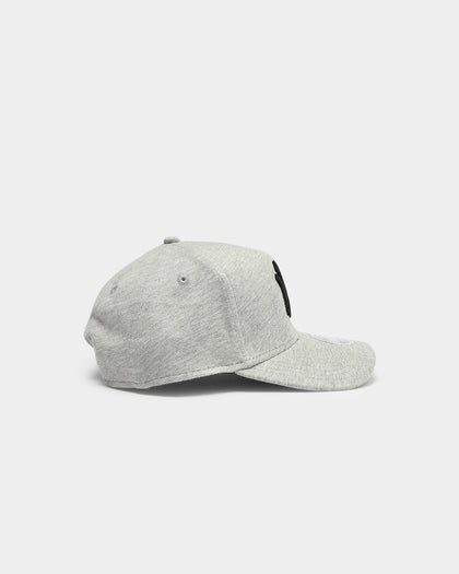 New Era Women's New York Yankees 9FORTY A-Frame Snapback Heather Grey/Black