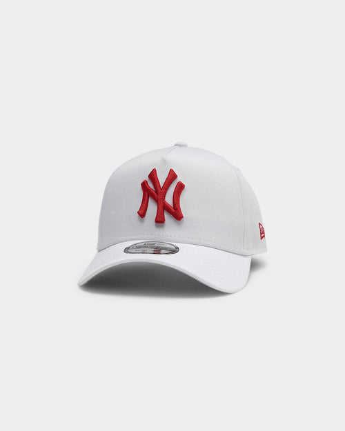 New Era Men's New York Yankees 9FORTY A-Frame Grey UV Snapback White/Scarlet