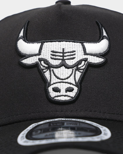 New Era Chicago Bulls 'Glow In The Dark Team Logo' 9FORTY A-Frame Custom Snapback Black/White