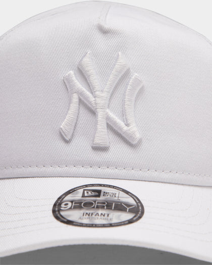New Era Infant New York Yankees 9FORTY A-Frame Stretch Fit White/White