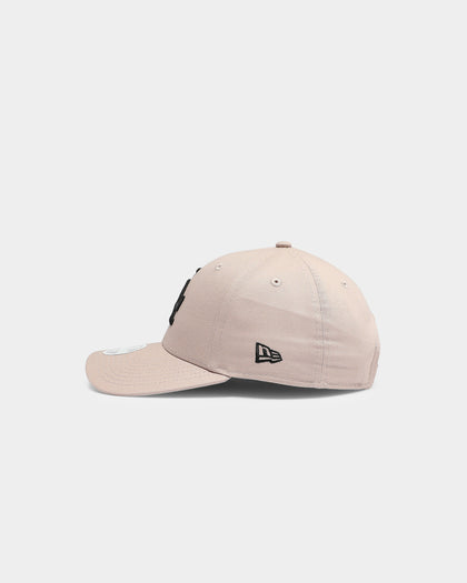 New Era Women's Los Angeles Dodgers 9FORTY Strapback Stone Rose/Black